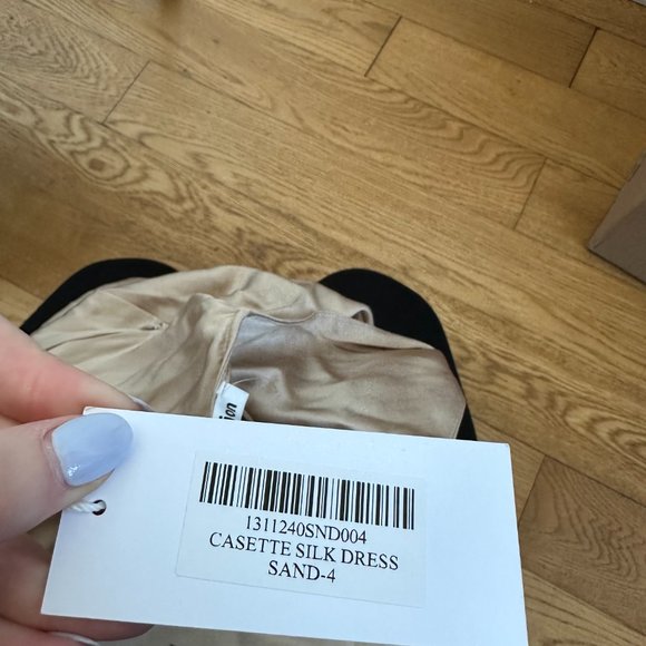 NWT Reformation Casette Silk Maxi Dress in Sand Tan Sz 4 Criss-cross Back Ruched - Picture 3 of 14